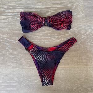 Solkissed Bandeau Bikini Top and Hi Bottoms Set Jungla Print Size M Red Purple